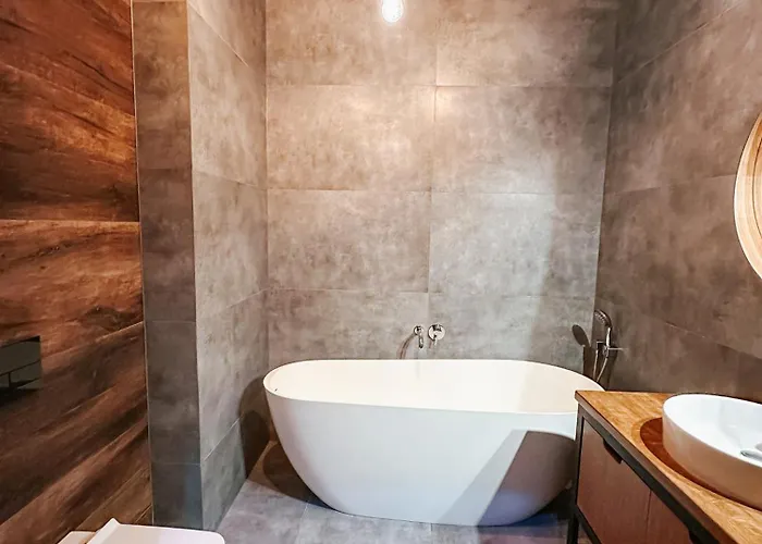 Apartment The Urban Nest - Garden & Bathtub *