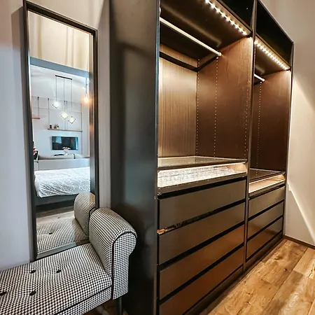 The Urban Nest - Garden & Bathtub Appartement