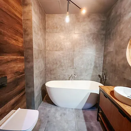 Appartement The Urban Nest - Garden & Bathtub *