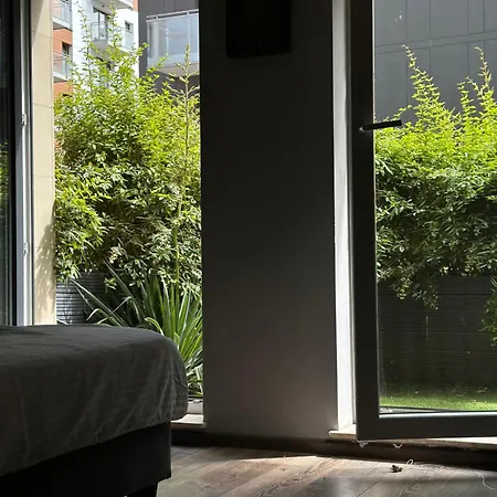 The Urban Nest - Garden & Bathtub * Gdańsk